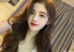旗舰预约介绍页